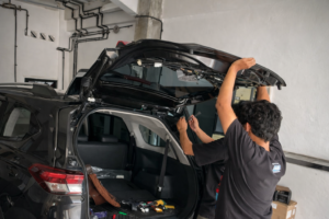 Proses Pemasangan Power Back Door